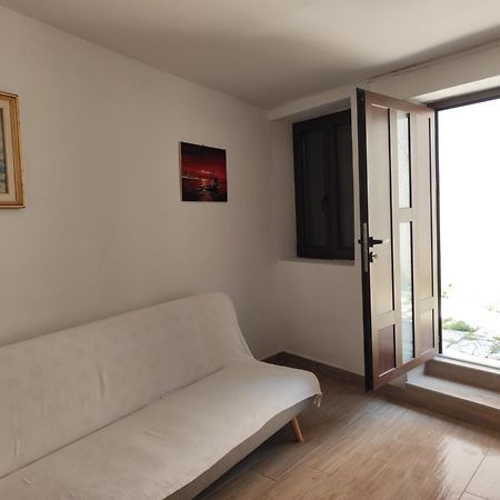 Rd22 Apartment โรวีน ภายนอก รูปภาพ