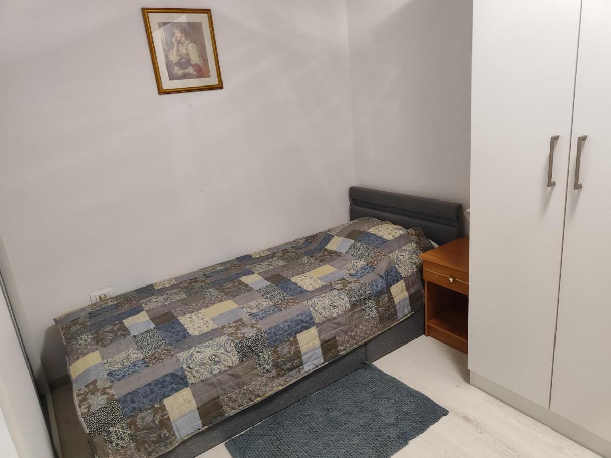 Rd22 Apartment โรวีน ภายนอก รูปภาพ