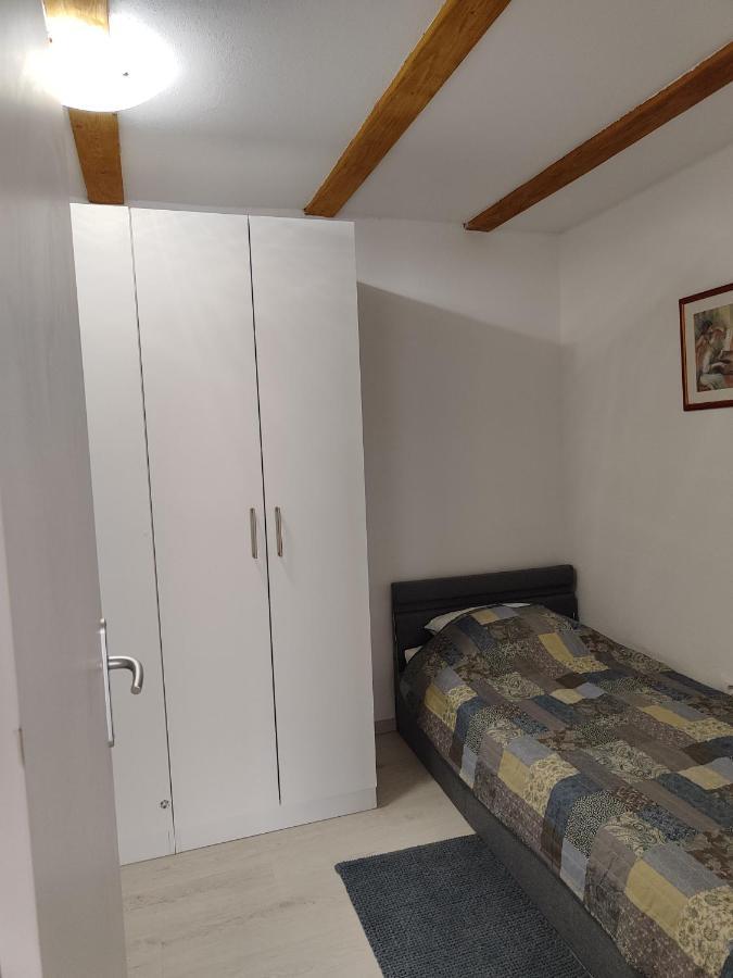 Rd22 Apartment โรวีน ภายนอก รูปภาพ